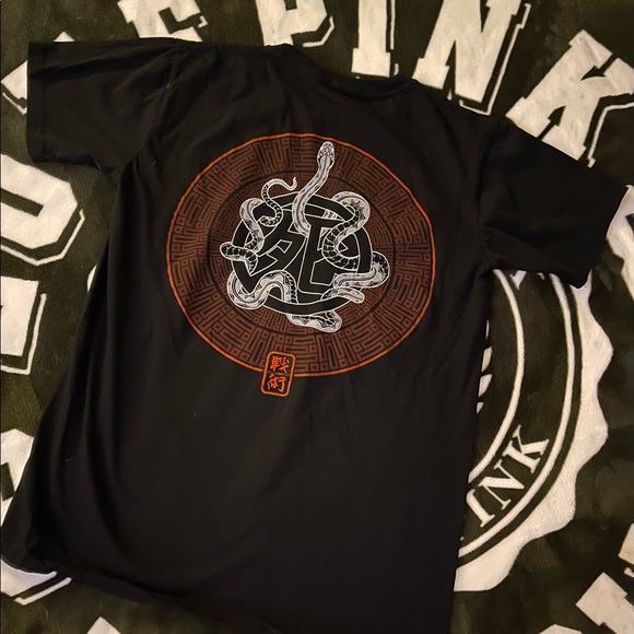 NWOT Iron Maiden Shirt🎸🔥 - Picture 4 of 4